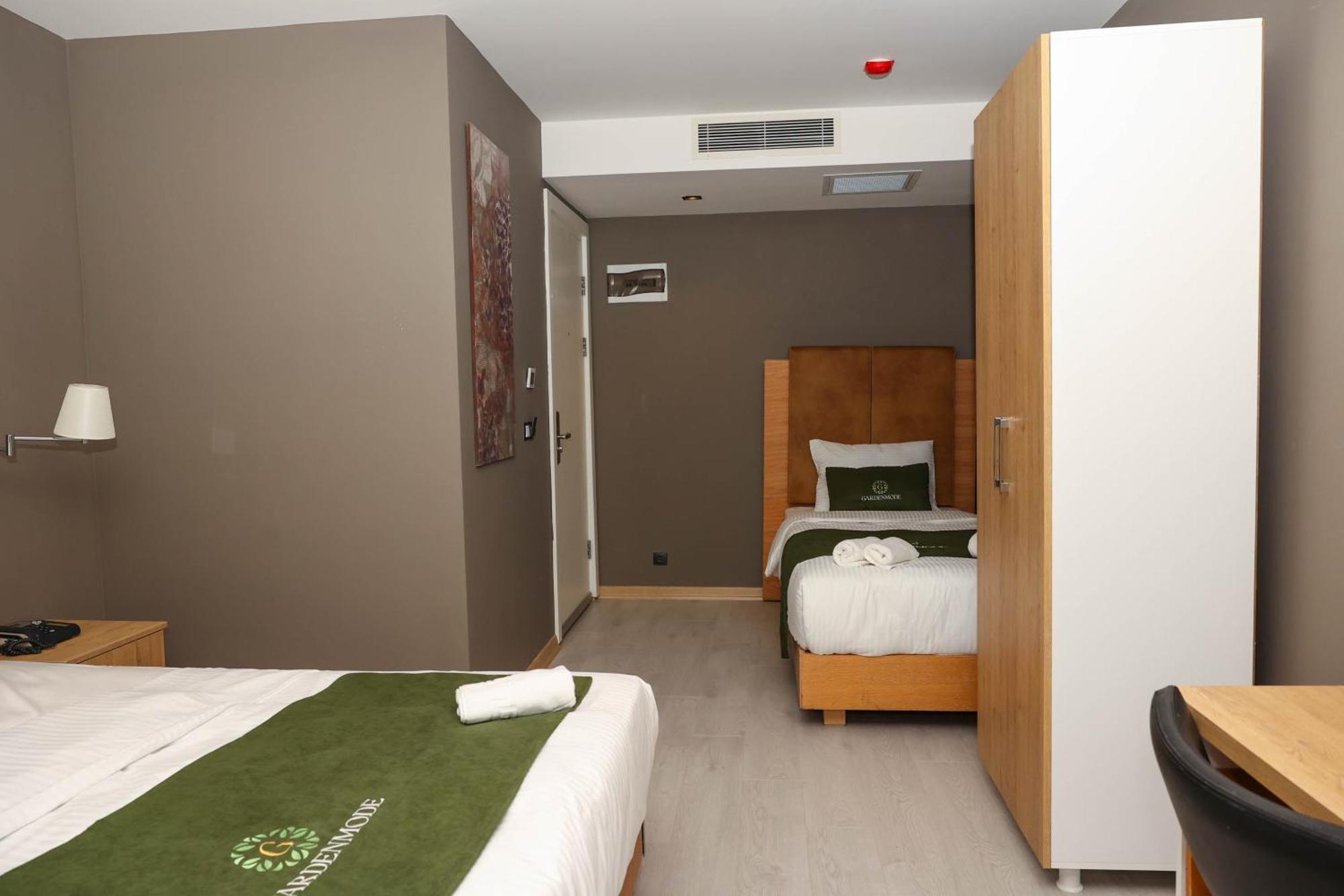 Gardenmode Airport Hotel Tasoluk Exteriör bild