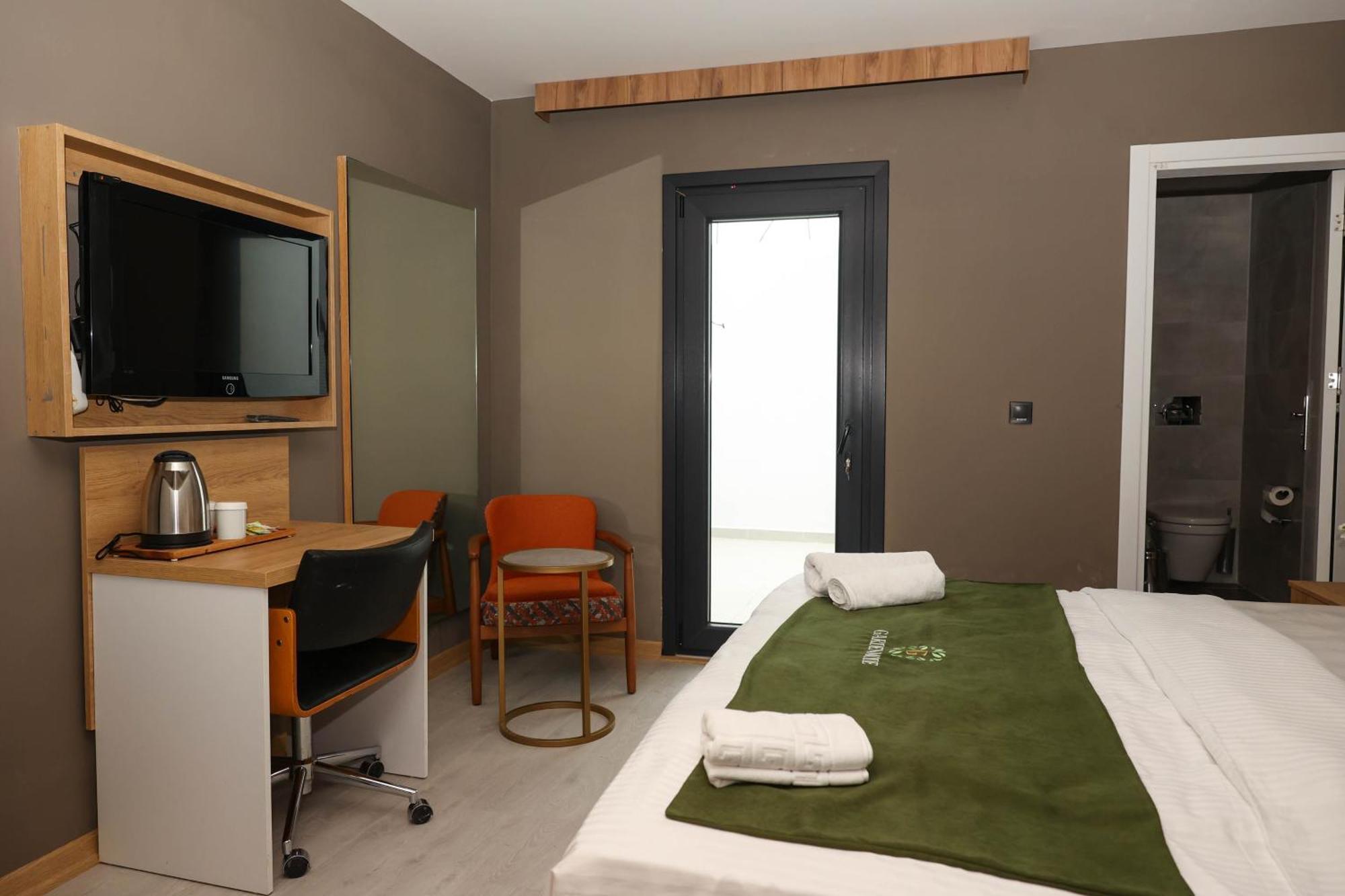 Gardenmode Airport Hotel Tasoluk Exteriör bild